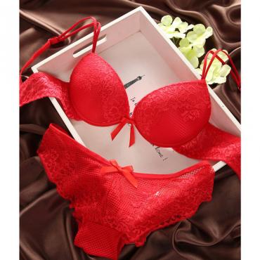 der neue Japanische sexy Spitzen Unterwäsche Damen dünn tief vs Hals Drücken die komfortablen Vintage Einfarbig Büste