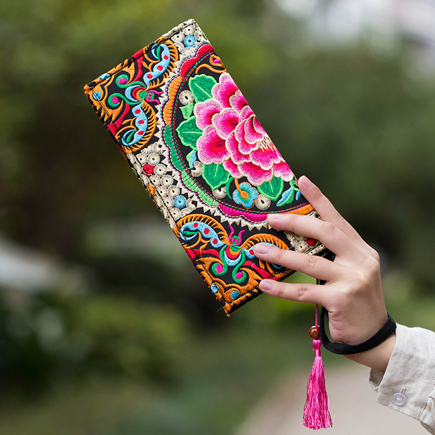 NEUE Armband Damen Handtasche Elegante Handarbeit Tag Handtasche Tasche Nationalen Retro Gestickte Tasche mit Floral