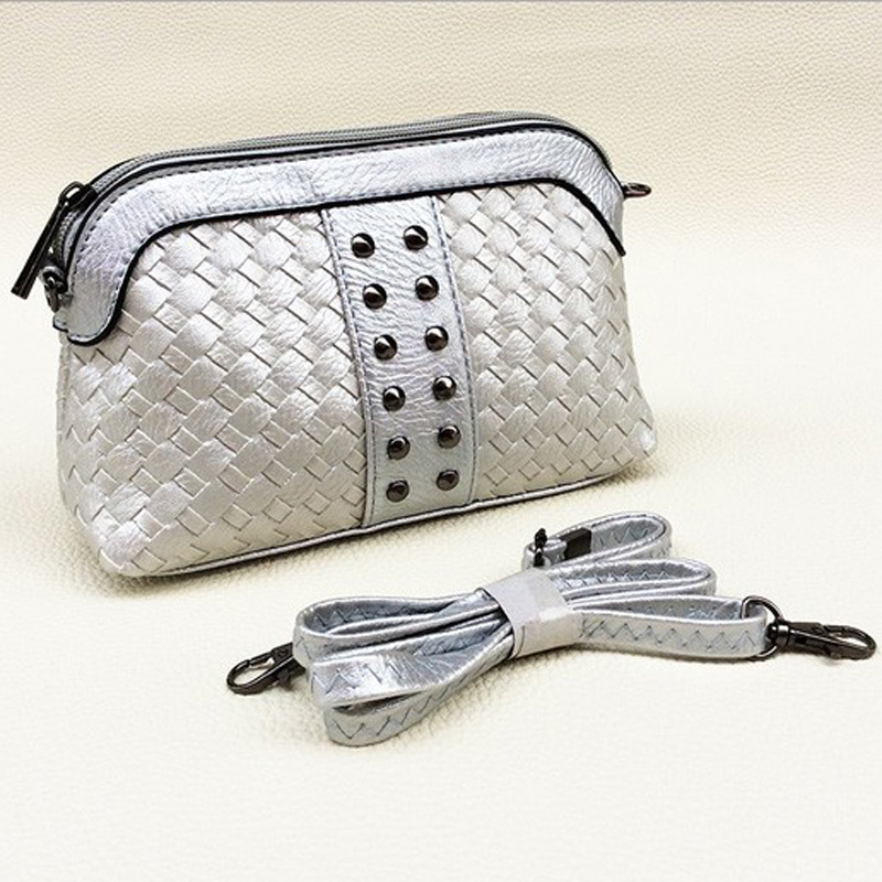 Neujahr Geschenk Fashion Damen Mini Tasche Niet Leder Messenger Bags Trendy Handtaschen Spanien Sommer Style